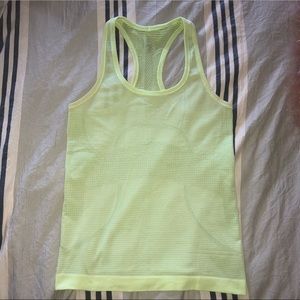 lululemon top